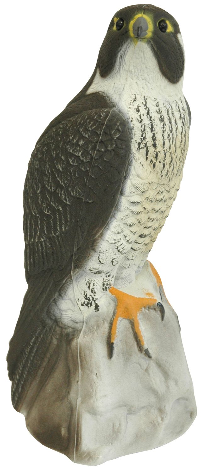 Kunststoff-Falke sitzend